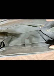 Stylish Black Handbag