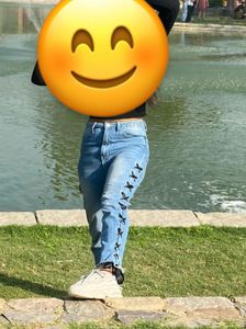 Stylish Light Wash Jeans with Embellishments
