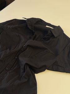 Black Fitted Button-Up Shirt