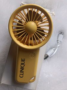 Clinique Yellow Mini USB Fan 💕♥️