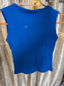 V-Neck Ribbed Sleeveless Crop Top