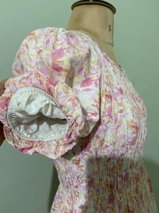 Decent Floral Smocked Puff sleeve Dress