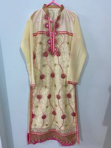Elegant Embroidered Kurti