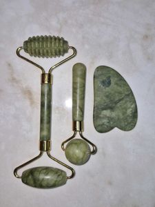 beauty tool set | Gua Sha + jade rollers