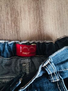 Levis Denim Shorts (4 years )