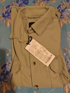 Men's Textured Button-Up Shirt