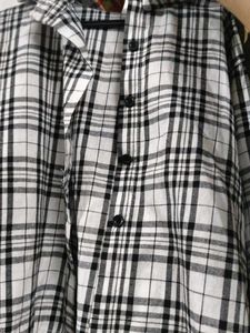 Chic Plaid Cropped Shirt
