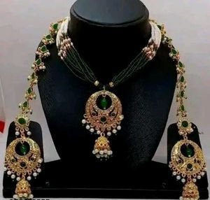 Stunning Kundan & Pearl Necklace Set