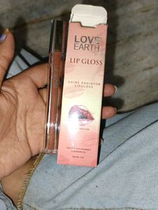 Love Earth Lip Gloss - Shine Radiator