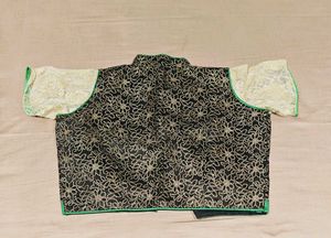 Chiffon blouse with stitched blous