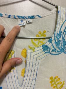 kilol White Kurta with Blue &amp; Yellow Floral Print