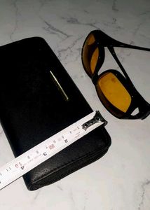 Chic Black Zip-Around Wallet with free gift