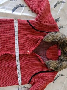 Sweater With Fur Design On Color