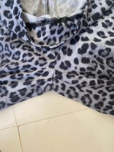 Leopard Print Leggings &amp; Sports Bra Set