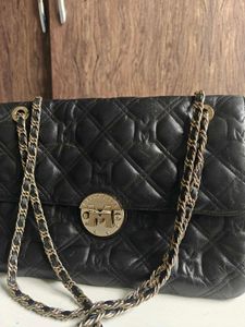 Metrocity Quilted Chain Shoulder Bag