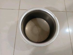 Used Aluminium Cooking Pot / Tope / Patila