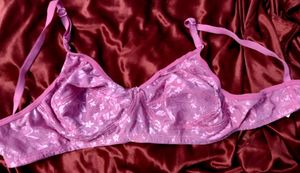 CUTE LACEY PINK BRA