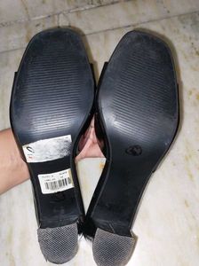 Chic Black Heels (Size 38)