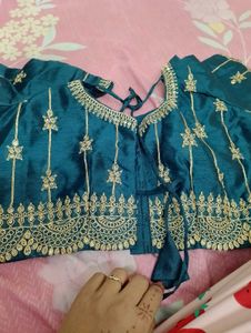 Elegant Teal Saree with Golden Stripes