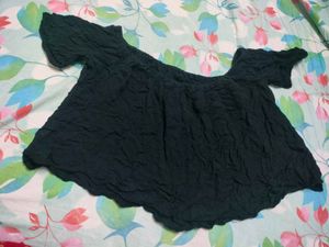 Black Off-Shoulder Lace Crop Top
