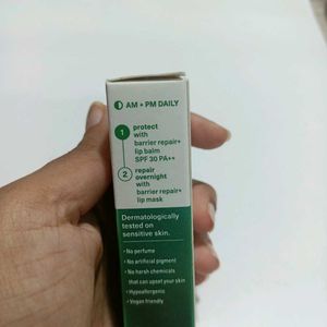 Simple Barrier Repair Hydrating Lip Balm