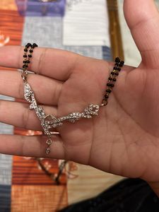 Mangalsutra In Jarkan With Earrings