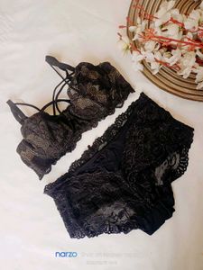 Black Lace Lingerie Set