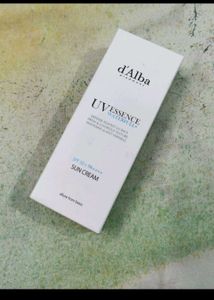 d'Alba UV Essence Waterfull Sun Cream