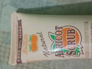 Natural Apricot Scrub