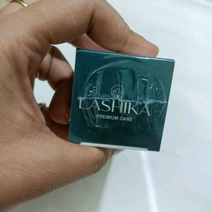 LASHIKA Revive Vitamin C Face Serum