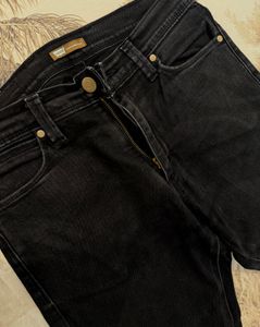 Levi’s Black Denim Jeans