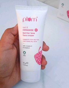Plum Oat &amp; 1% Ceramide Barrier Love Face Cream | R