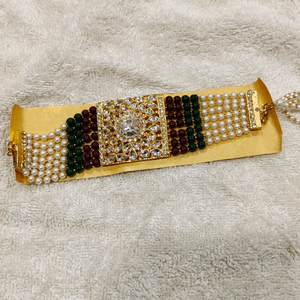 pearl bracelet