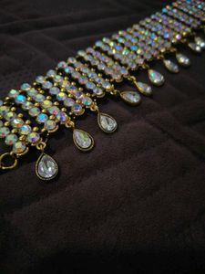 Sparkling Crystal Stunning Chokar