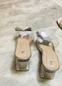 Silver Glittery Bow Detail Clear Heels🤍
