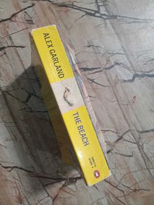 The Beach by Alex Garland Paperback