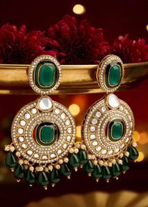 Stunning Emerald & Gold Dangle Earrings