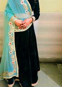 Elegant Black Velvet Lehenga Choli