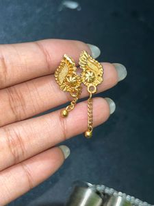 combo of 10 earrings, 2 foot rings and a pin