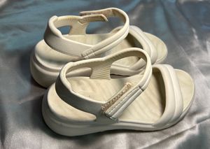 Comfortable White Platform Sandals