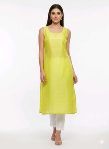 Elegant Yellow Sleeveless Kurta