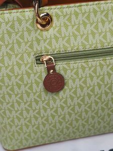 Michael Kors hand Bag - Light Green 💚