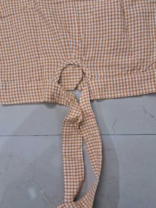 Cute Gingham Tie-Front Top