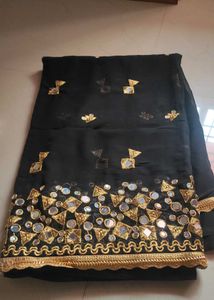 Elegant Black &amp; Gold Embellished saree withblouse