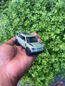 Die-cast Defender SUV  Car