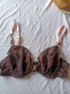 Hector Studio Brand Bra