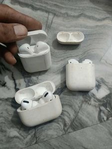 White Wireless Earbud Cases (Set of 3) scrap