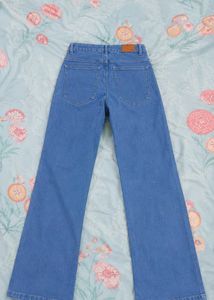 Medium-Blue Straight Fit jeans