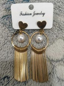 Fashionable Gold Tone Dangle Earrings Set