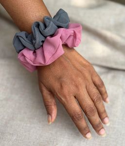 BUY 2 GET 3 FREE! 😱🎀 5 Scrunchies